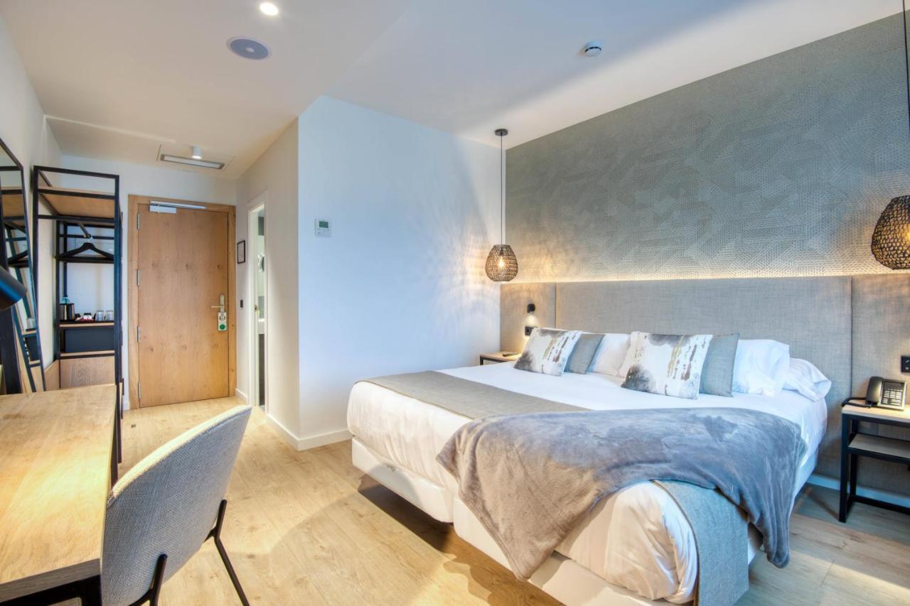 Hotel Costabella Χιρόνα Εξωτερικό φωτογραφία