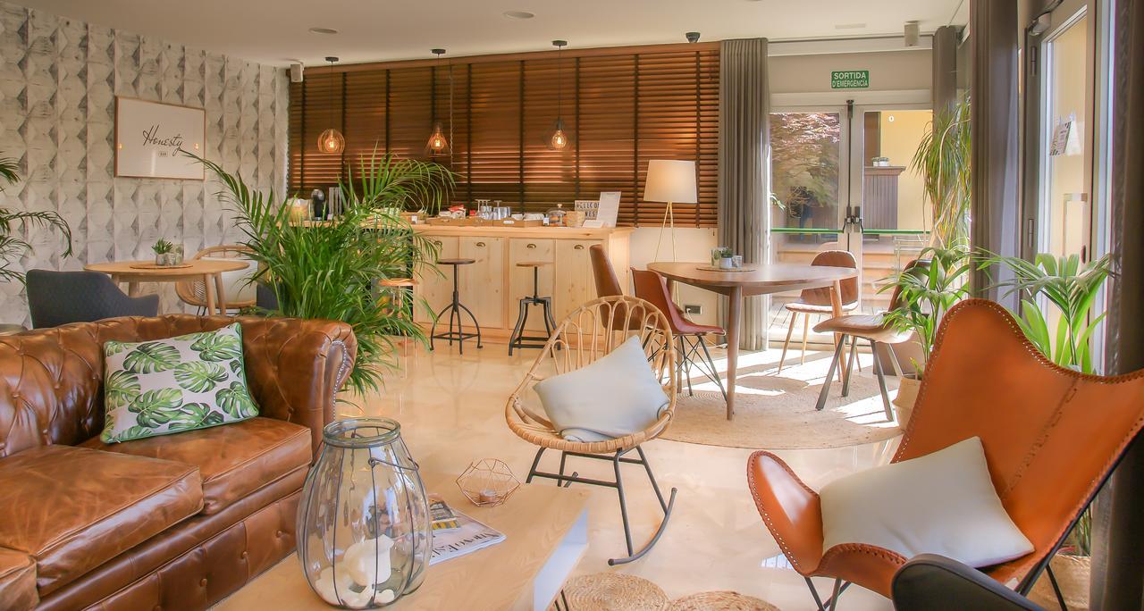 Hotel Costabella Χιρόνα Εξωτερικό φωτογραφία