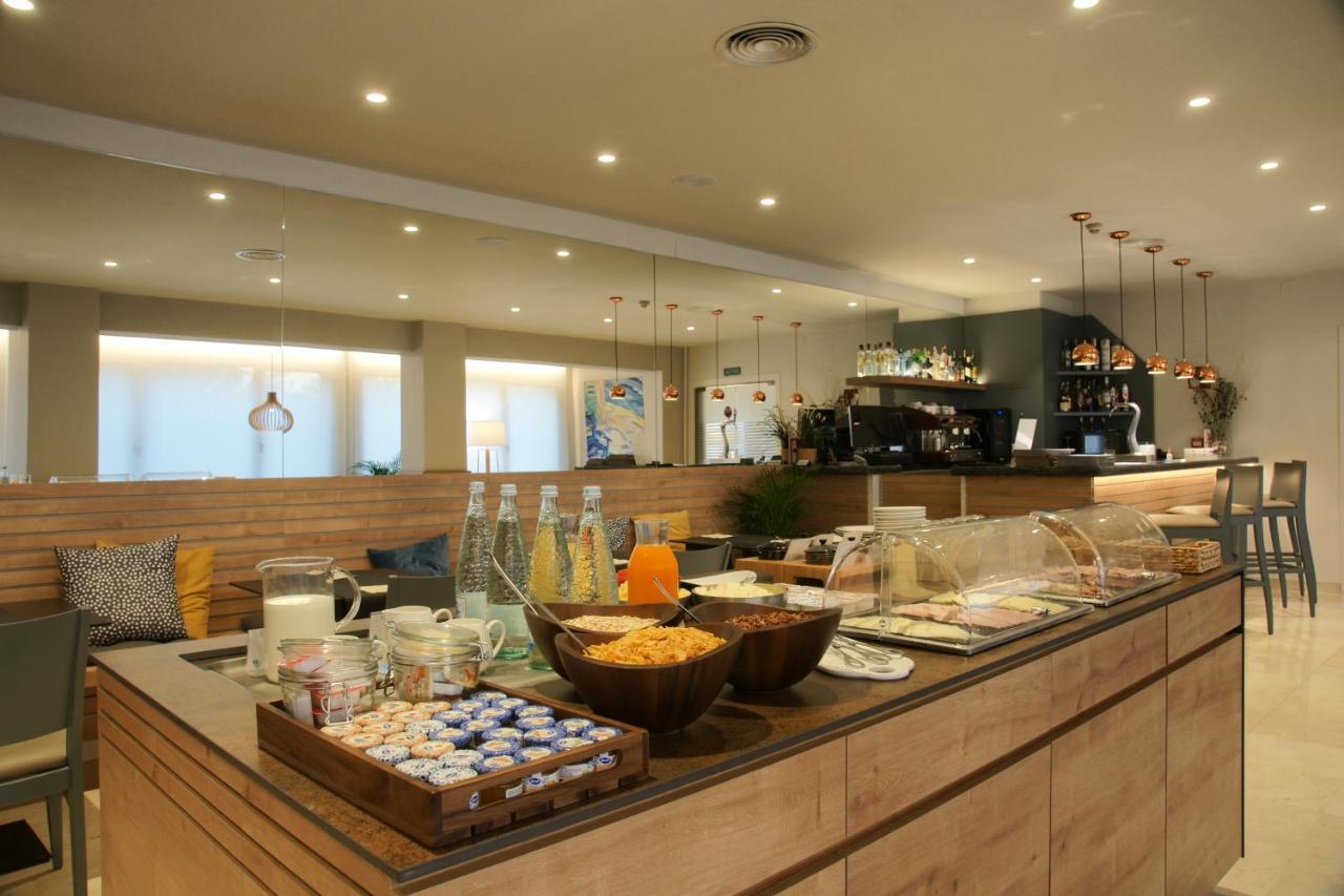 Hotel Costabella Χιρόνα Εξωτερικό φωτογραφία